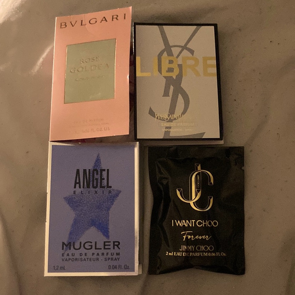 Designer fragrance samples 4 for 40$ with a bonus extra sample